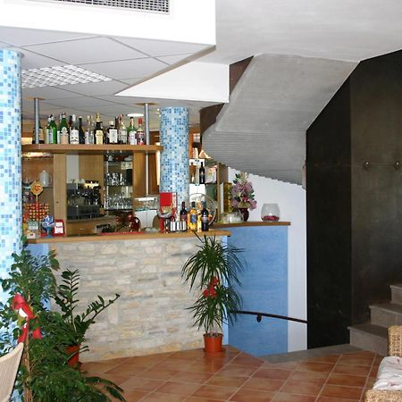 Hotel Villa Tramonto Direttamente Sul Mare San Vincenzo Eksteriør bilde