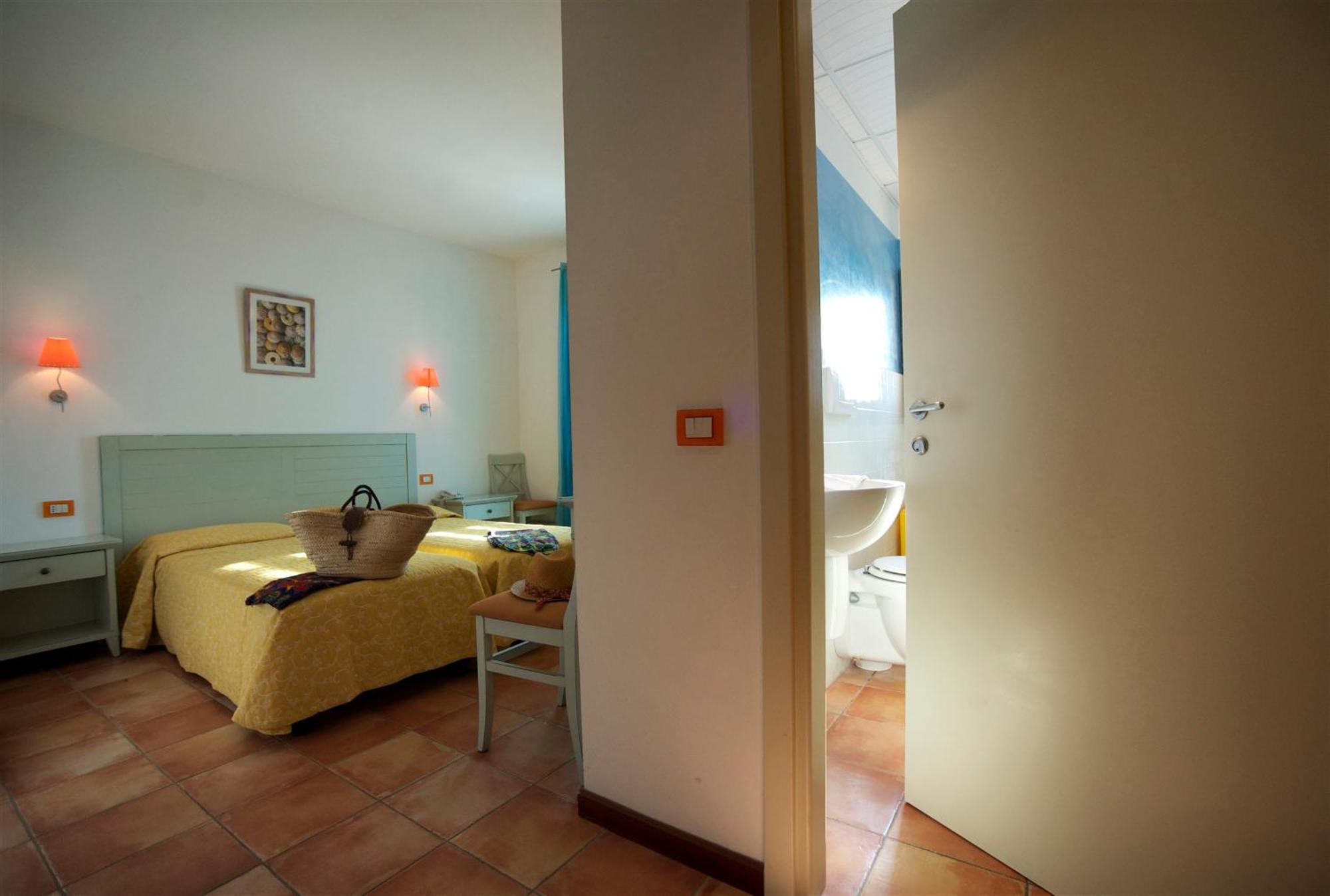 Hotel Villa Tramonto Direttamente Sul Mare San Vincenzo Eksteriør bilde