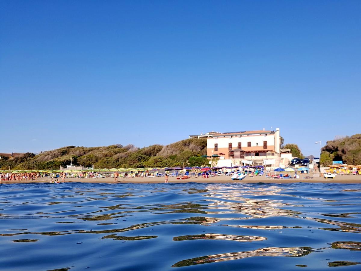 Hotel Villa Tramonto Direttamente Sul Mare San Vincenzo Eksteriør bilde